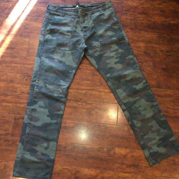 sean john camouflage pants